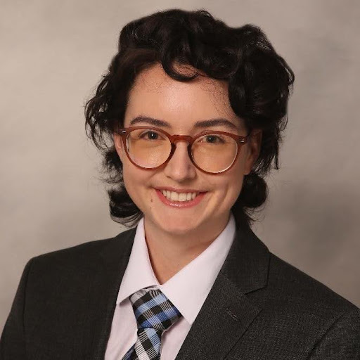 Amanda Hale headshot