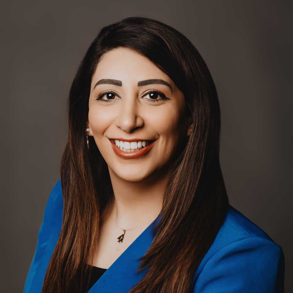 Julie Lattouf headshot